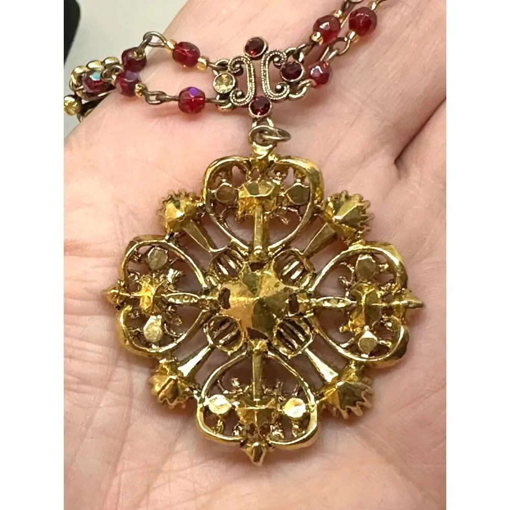 AVON Vintage Maltese Festoon Nina Ricci Necklace Rhinestone Medallion Red Gold - Picture 3 of 8